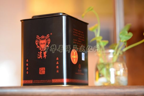 暑去天漸涼，風(fēng)動(dòng)云飛揚(yáng)，換季也換茶