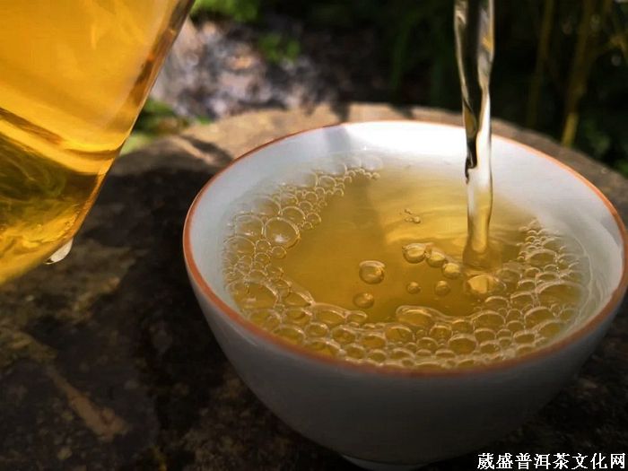 一杯茶，一個朋友，愛隨茶香，香茶隨